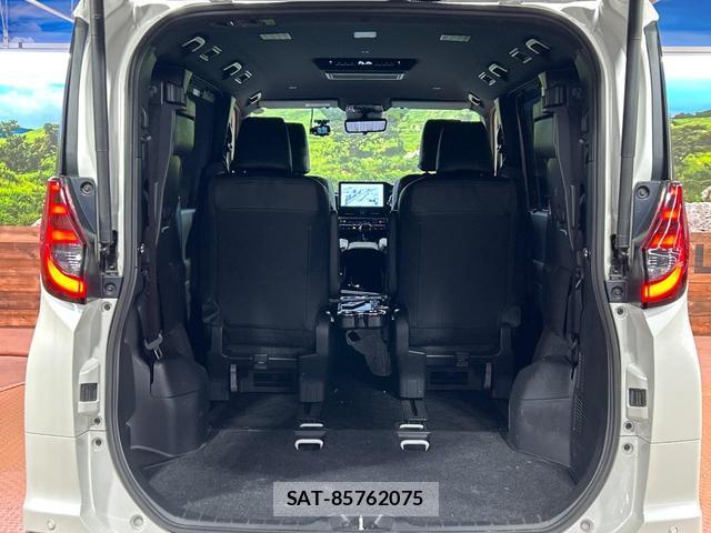 Toyota NOAH 2023-09 8009408-10