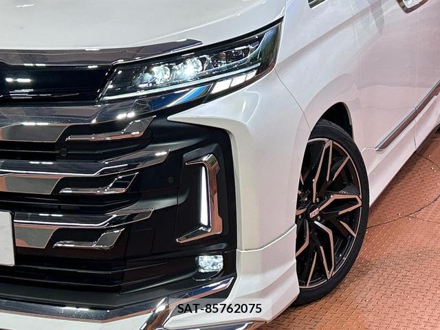 Toyota NOAH 2023-09 8009408-12