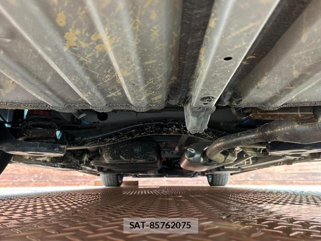 Toyota NOAH 2023-09 8009408-18