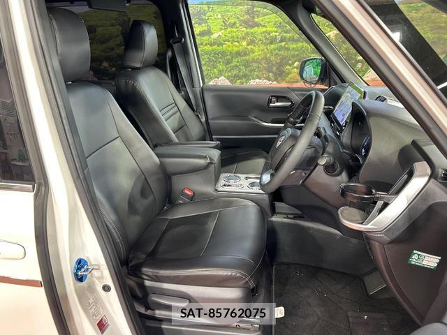Toyota NOAH 2023-09 8009408-7