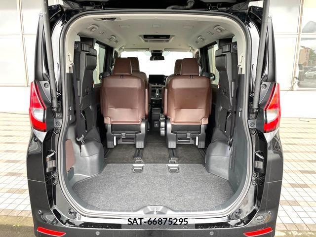 Toyota NOAH 2024-03 8009899-11