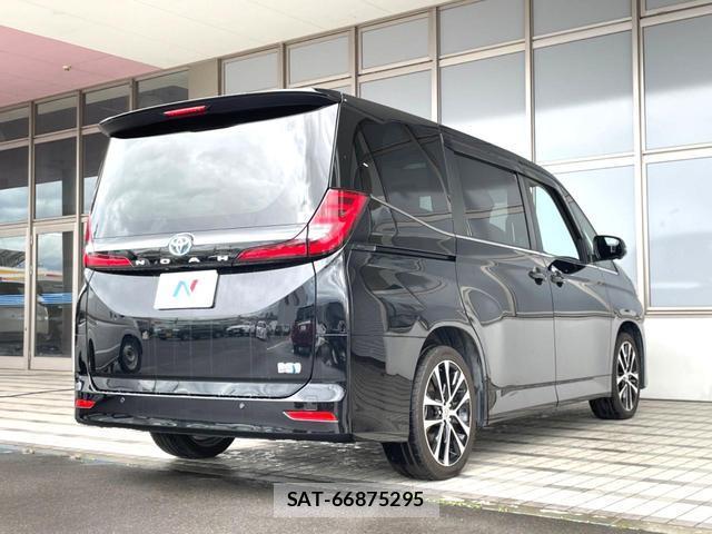 Toyota NOAH 2024-03 8009899-18