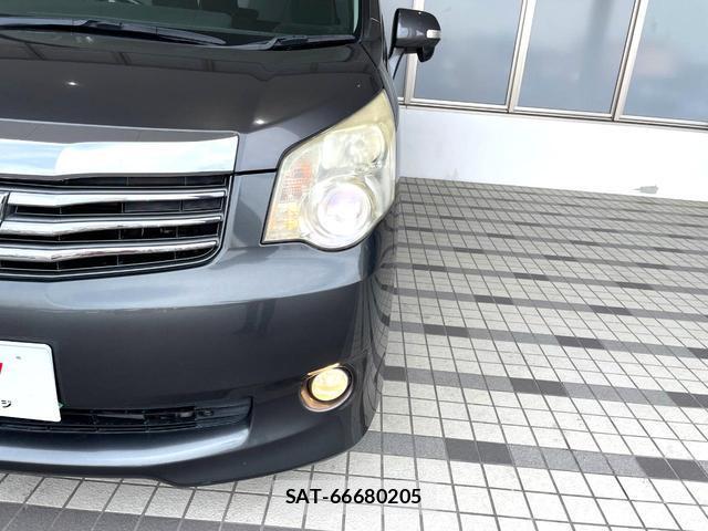 Toyota NOAH 2011-06 8009913-10