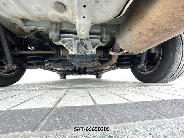Toyota NOAH 2011-06 8009913-17