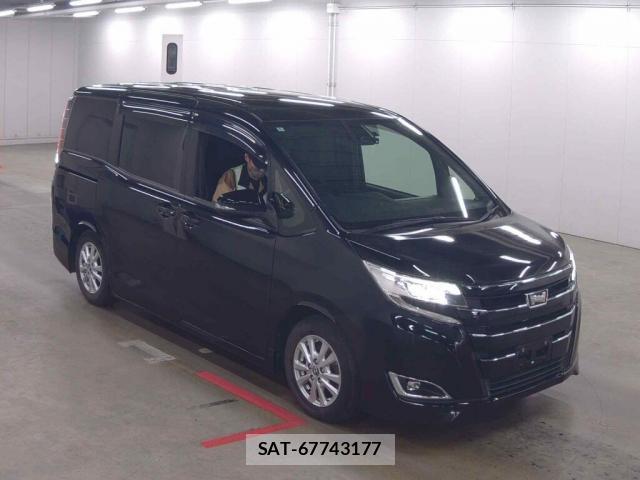 Toyota NOAH 2018-04 8010490-0