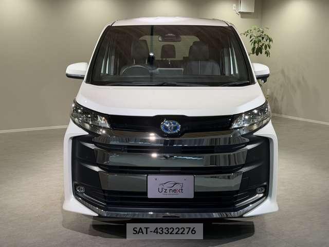 Toyota NOAH 2024-07 8011171-10
