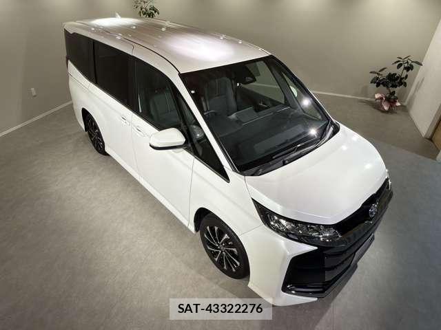 Toyota NOAH 2024-07 8011171-12