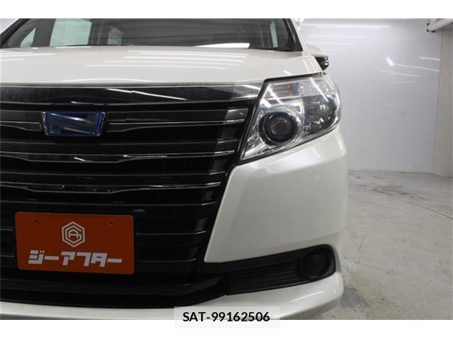 Toyota NOAH 2016-08 8011328-12