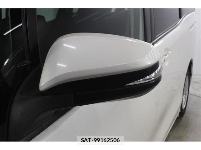 Toyota NOAH 2016-08 8011328-14