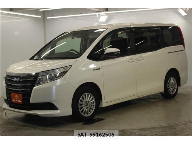 Toyota NOAH 2016-08 8011328-8