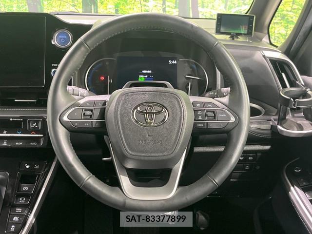 Toyota NOAH 2023-07 8011756-11