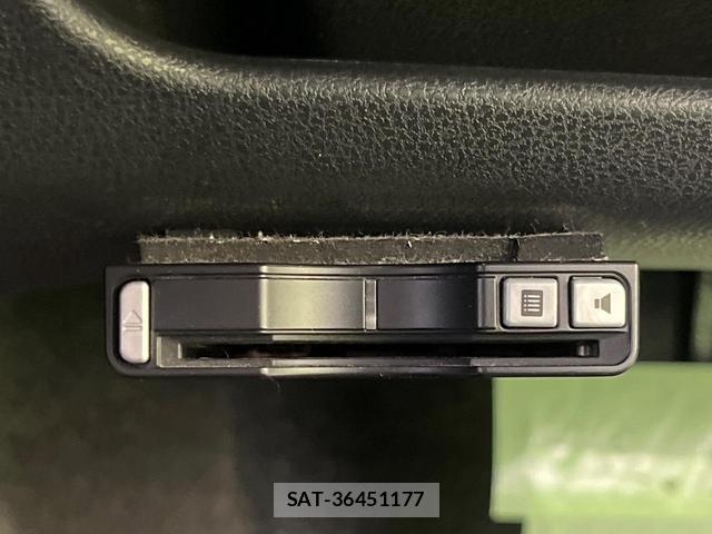 Nissan NOTE 2013-08 8003130-4