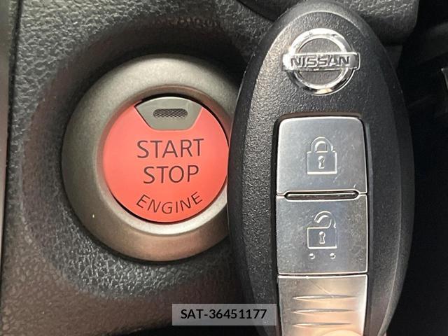Nissan NOTE 2013-08 8003130-5