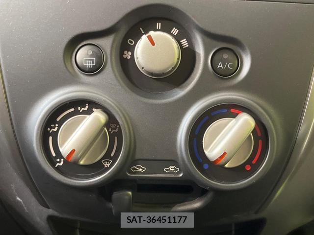 Nissan NOTE 2013-08 8003130-6