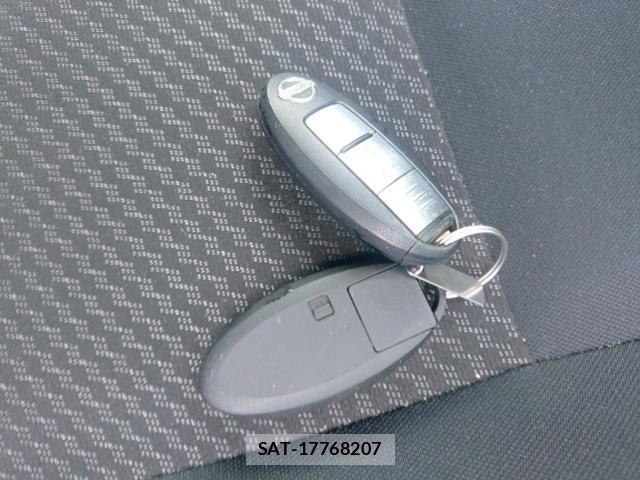 Nissan NOTE 2019-06 8005594-14