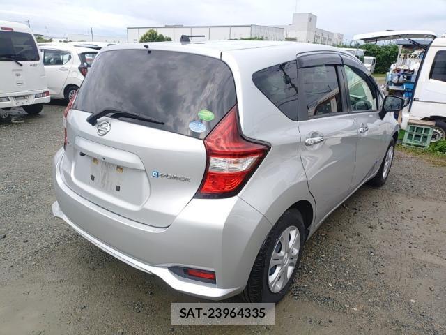 Nissan NOTE 2018-06 8005595-4