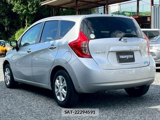Nissan NOTE 2015-09 8006687-13