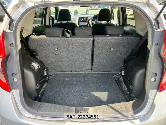 Nissan NOTE 2015-09 8006687-17