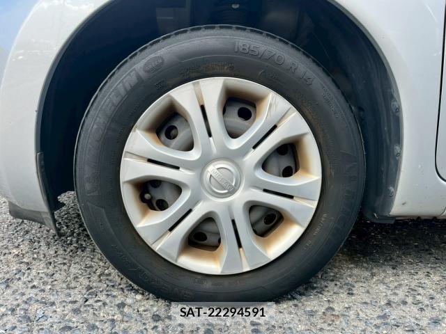Nissan NOTE 2015-09 8006687-18