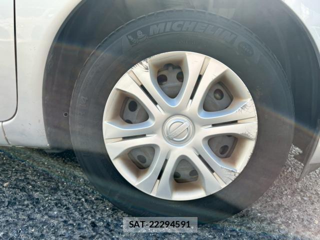 Nissan NOTE 2015-09 8006687-7