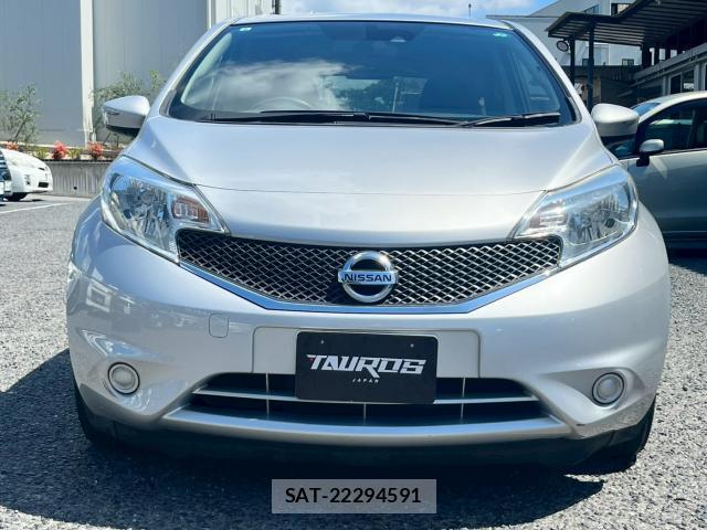 Nissan NOTE 2015-09 8006687-8