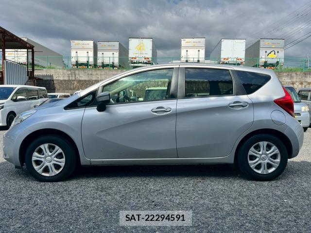 Nissan NOTE 2015-09 8006687-9