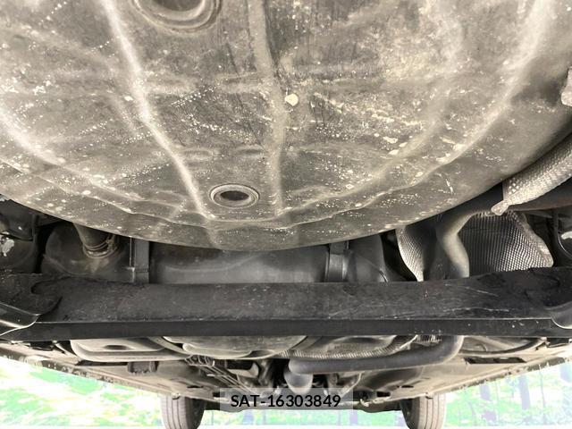 Nissan NOTE 2019-06 8006738-18