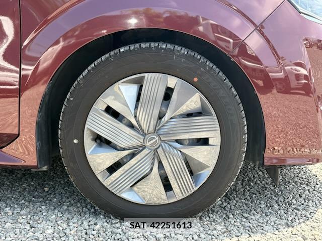 Nissan NOTE 2021-01 8006797-16