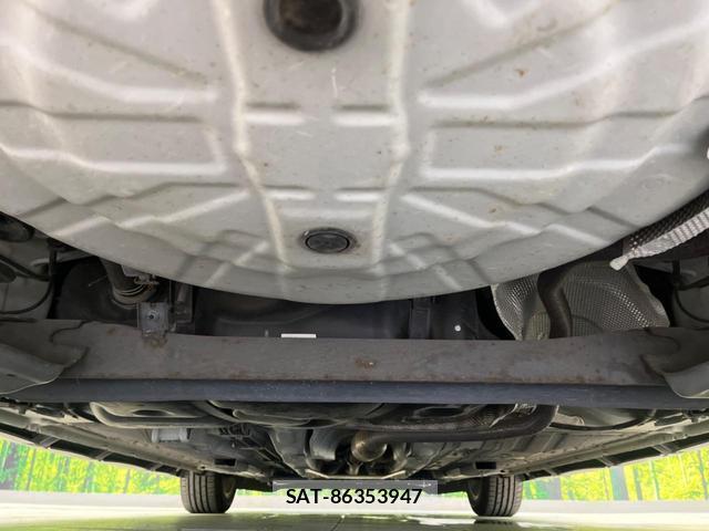 Nissan NOTE 2017-03 8007214-18
