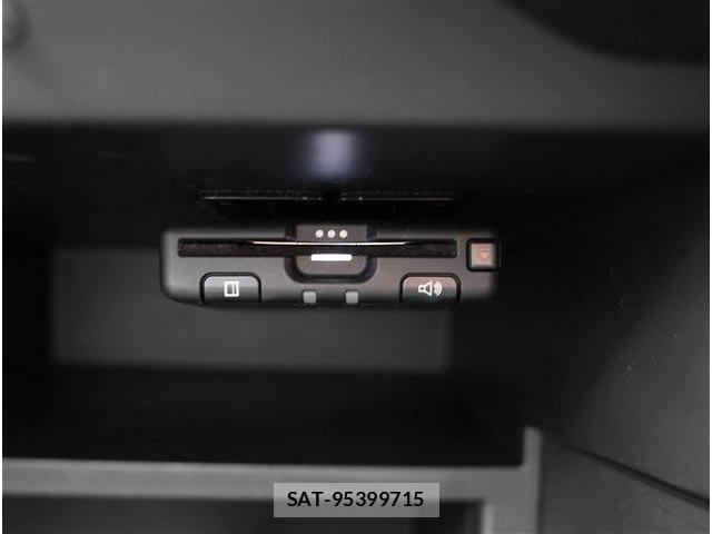 Nissan NOTE 2020-07 8009399-4