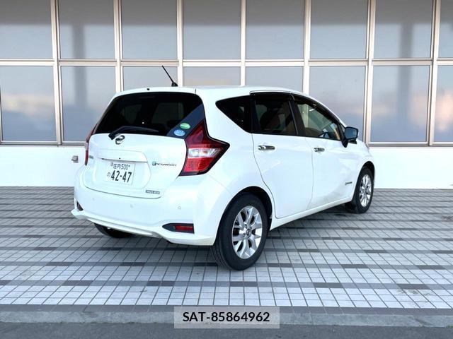 Nissan NOTE 2019-02 8009907-16