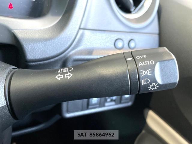 Nissan NOTE 2019-02 8009907-6