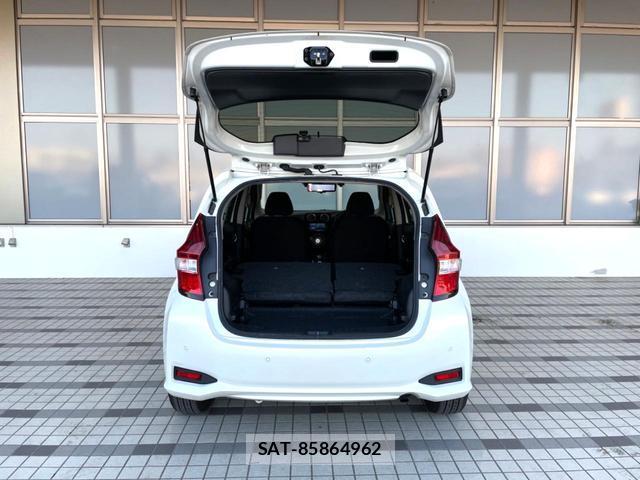 Nissan NOTE 2019-02 8009907-9