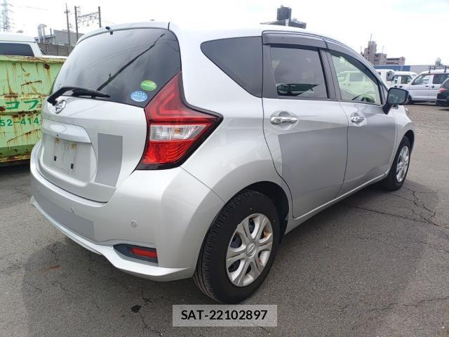 Nissan NOTE 2019-06 8012087-4