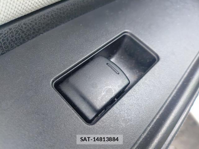 Nissan NOTE 2019-06 8012104-12