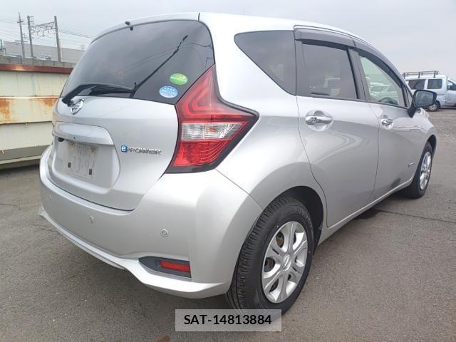 Nissan NOTE 2019-06 8012104-4