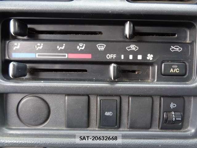 Nissan CLIPPER TRUCK 2014-03 8003798-11