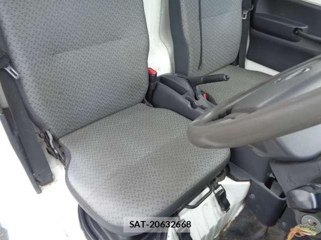 Nissan CLIPPER TRUCK 2014-03 8003798-17