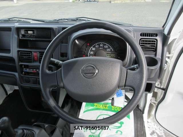 Nissan CLIPPER TRUCK 2017-06 8003975-16