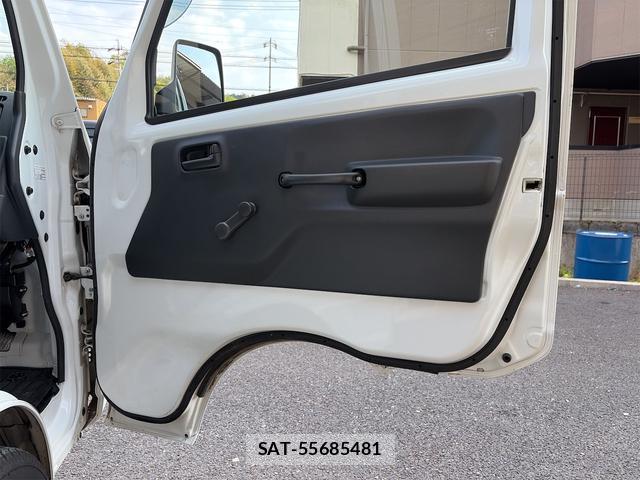 Nissan CLIPPER TRUCK 2021-03 8005405-18