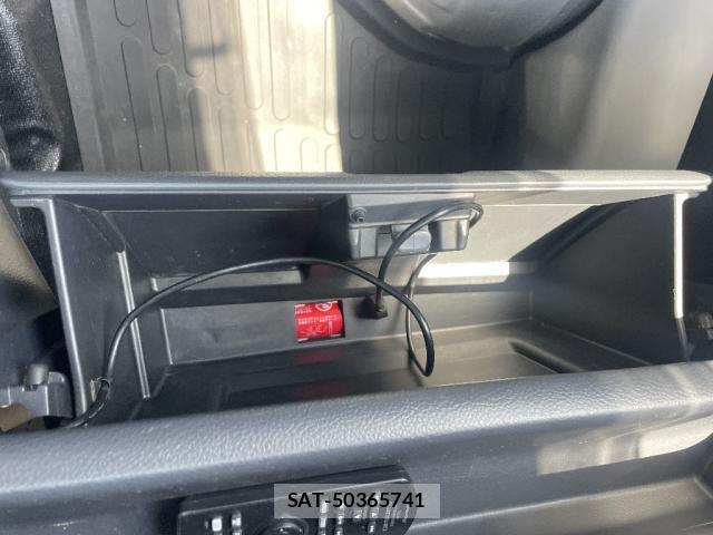 Nissan CLIPPER TRUCK 2014-10 8006302-15