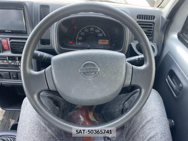 Nissan CLIPPER TRUCK 2014-10 8006302-6