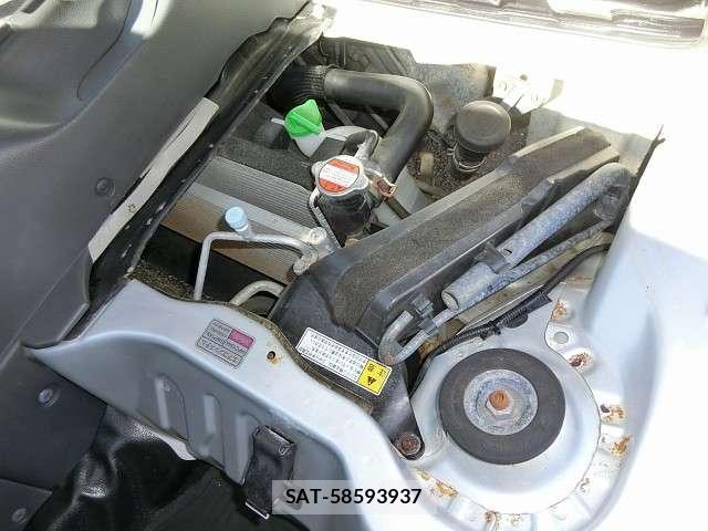Nissan CLIPPER TRUCK 2018-05 8006898-8