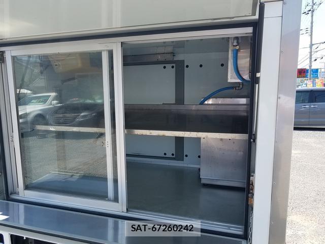 Nissan CLIPPER TRUCK 2018-04 8007814-15