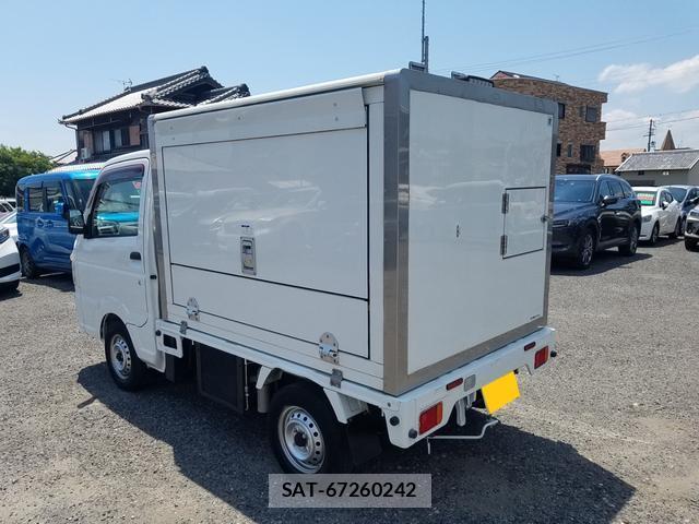 Nissan CLIPPER TRUCK 2018-04 8007814-5