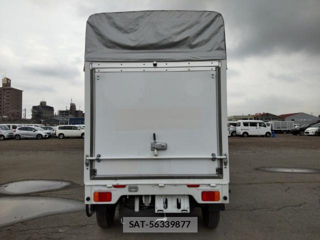 Nissan CLIPPER TRUCK 2021-08 8010038-3