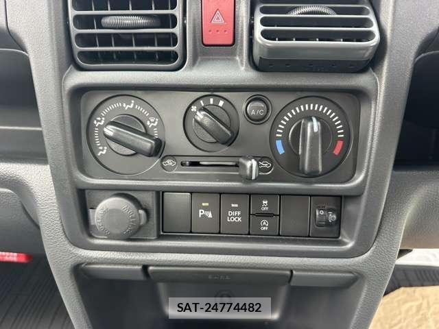 Nissan CLIPPER TRUCK 2026-02 8010105-17