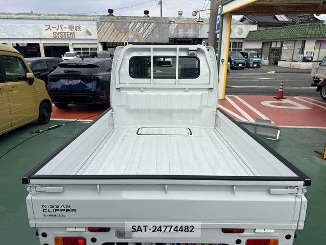 Nissan CLIPPER TRUCK 2026-02 8010105-9