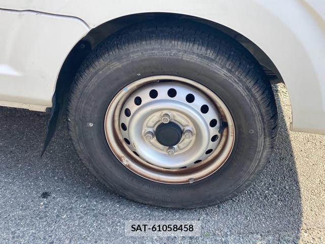 Nissan CLIPPER TRUCK 2016-01 8010665-2