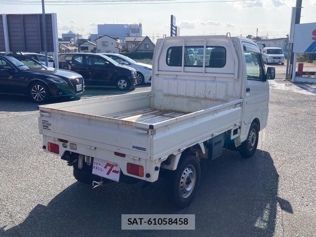 Nissan CLIPPER TRUCK 2016-01 8010665-3